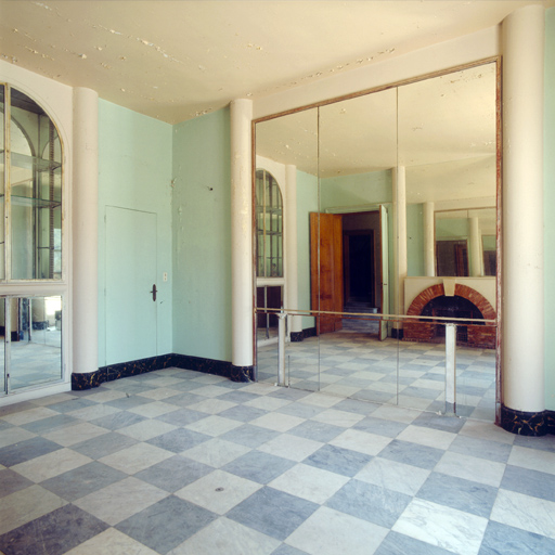 Rez-de-chaussée. Salle à manger Ad. Vue prise vers le nord-est.