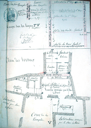 couvent d'oratoriens, puis tannerie, puis usine de chapellerie, puis parfumerie Méro, puis confiserie Keunig et parfumerie Audibert, puis Isnard Maubert, puis cinéma, actuellement immeuble à logements et entrepôt public