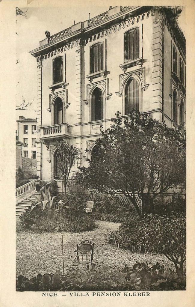 maison de villégiature (villa balnéaire) dite villa Degioanni, ayant abrité l'hôtel pension "Roubert" puis l'hôtel "Villa Kléber", actuellement immeuble