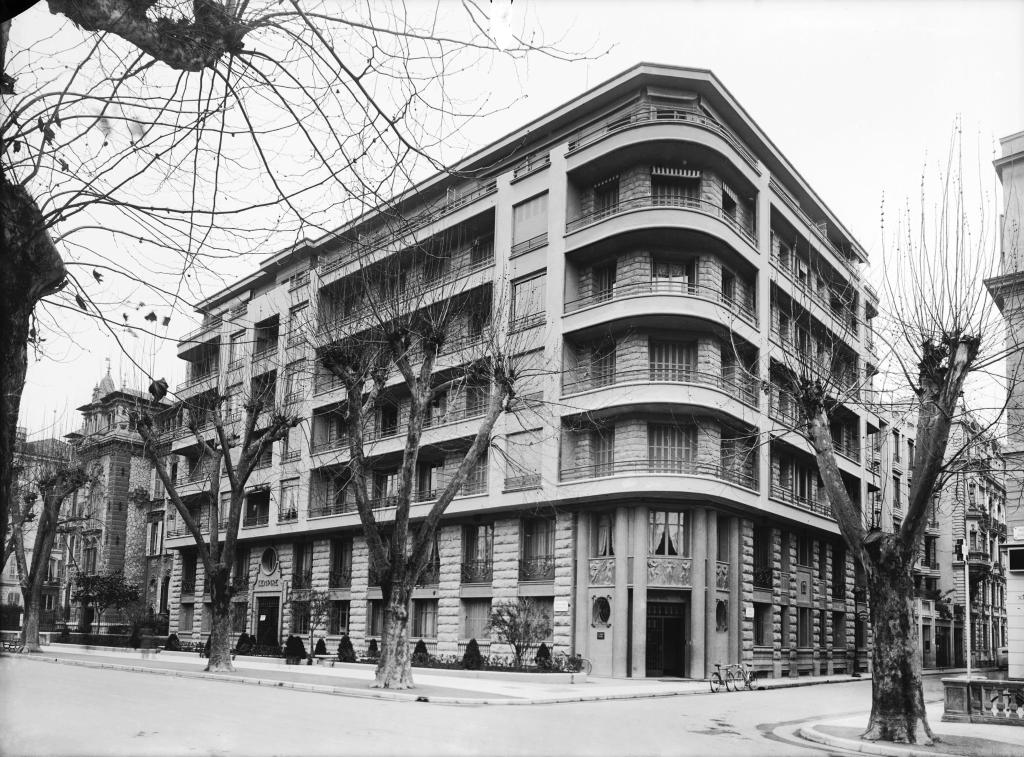 maison de villégiature (villa balnéaire) dite villa Seignette puis villa Vannier devenu immeuble dit L'Artistique