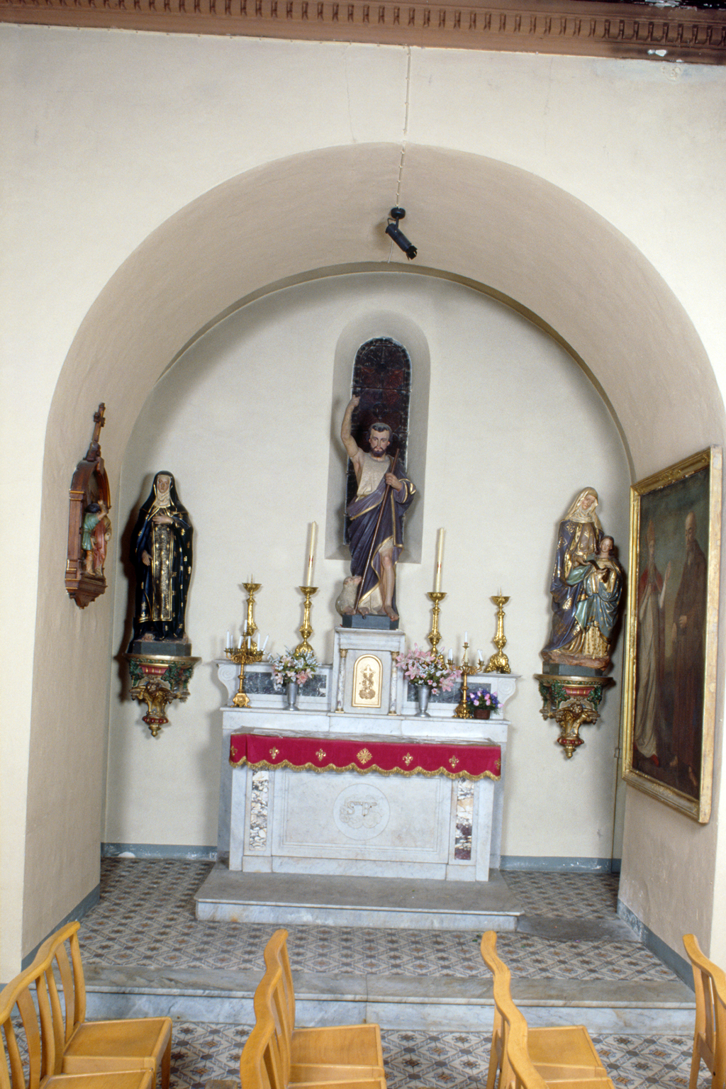 autel de sainte Brigitte, 2 gradins d'autel, tabernacle, statue