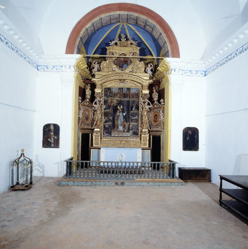 ensemble du maître-autel (autel, gradins d'autel (2), retable, cadre)