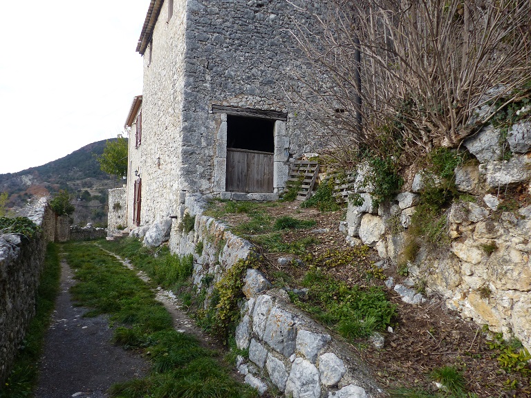 Entrepôt agricole du Chemin Neuf (1841 B4 456). Rampe d'accès.