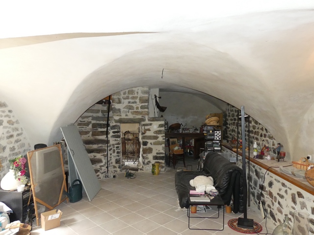 Rez-de-chaussée, remise-étable. Vue de volume prise du sud.