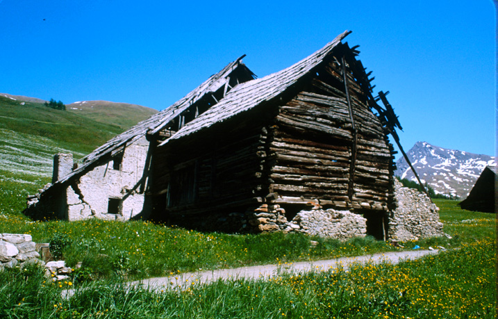 Ferme n° 11-12. Vue de volume prise du sud-ouest.