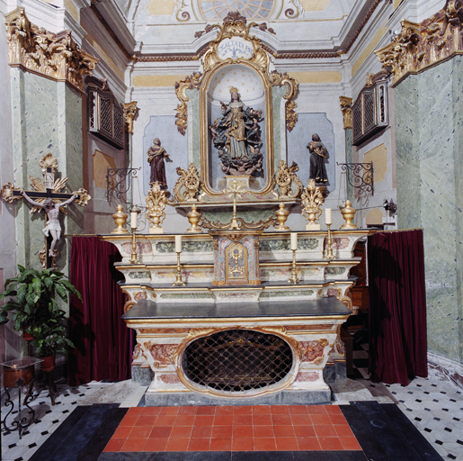 ensemble de l'autel et retable du maître-autel