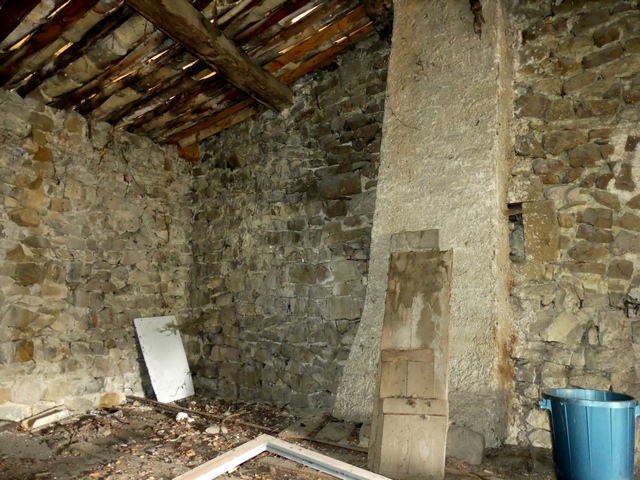 Etage, séchoir. Vue de volume prise du sud-est.