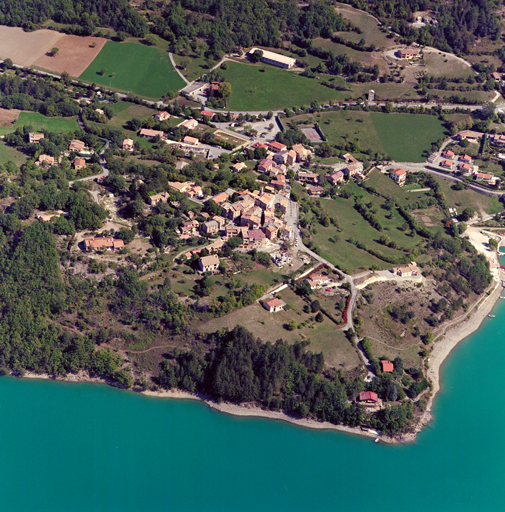 village de Saint-Julien-du-Verdon