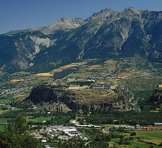 ville et place forte de Montdauphin