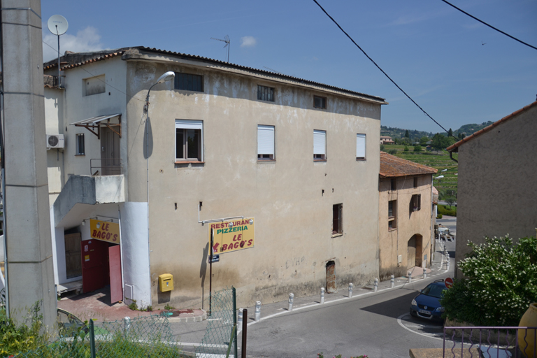 moulin à farine, à huile et à ressence dit Moulin de Brun, puis usine de pâtes alimentaires, actuellement logement, restaurant et atelier de menuiserie