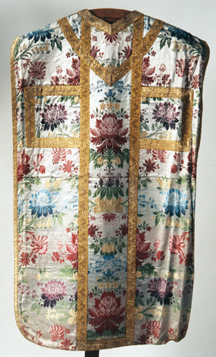 chasuble, étole, manipule (ornement blanc)