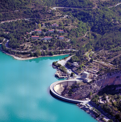centrale hydroélectrique du barrage de Castillon