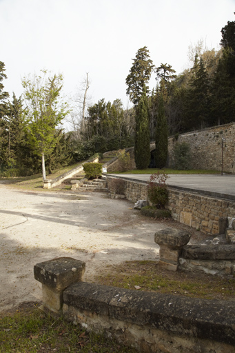 usine de produits explosifs (poudrerie de Saint-Chamas)