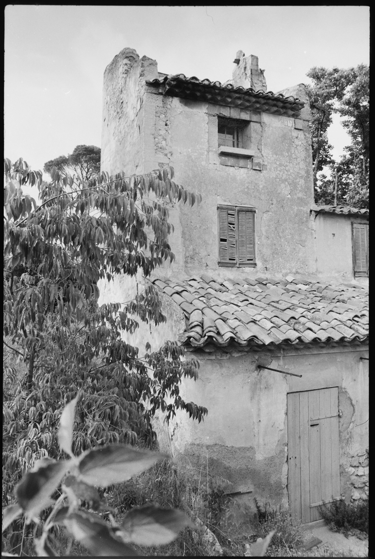 Pigeonnier. Façade antérieure (sud).