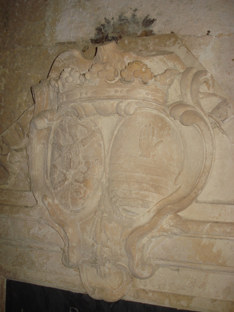 Monument funéraire et dalle à épitaphe de Ludovic de Rovère de Fontvieille