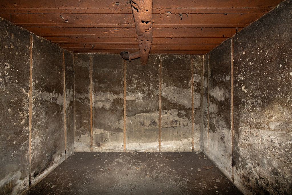 Marseille ville, casemate abri (type regelbau L423A) du lycée Saint-Charles, intérieur, une des deux salles arrière