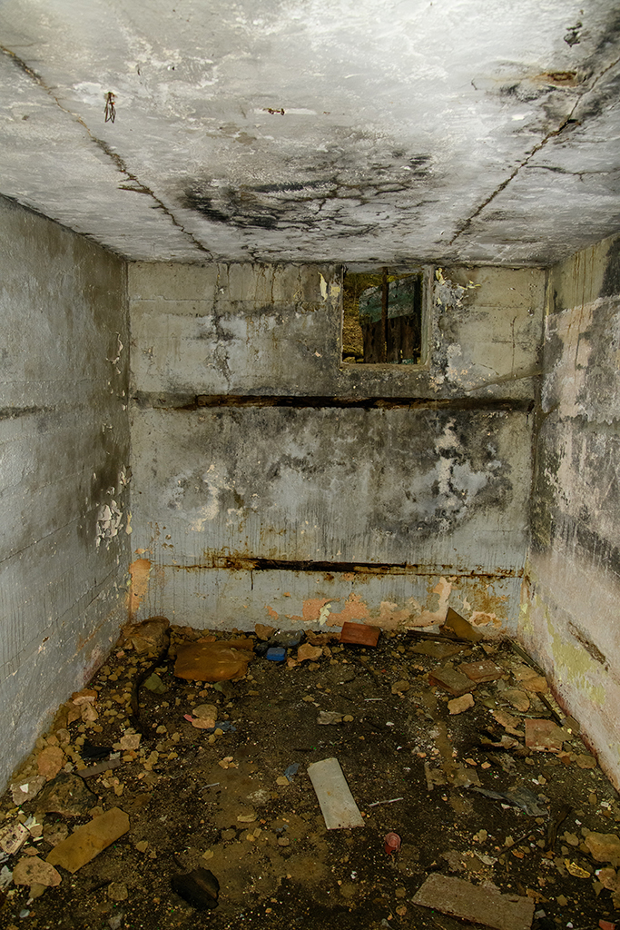 Abri de logement de personnel dans une excavation de carrière du secteur nord, intérieur, pièce annexe