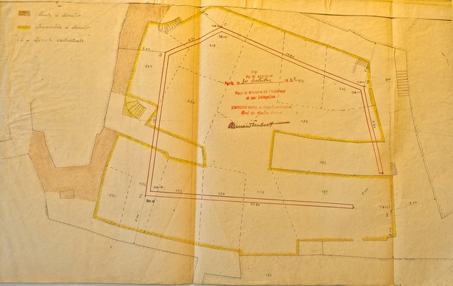 [Place Raoul-Montlahuc : plan des immeubles à démolir (nord à droite), 1922.]