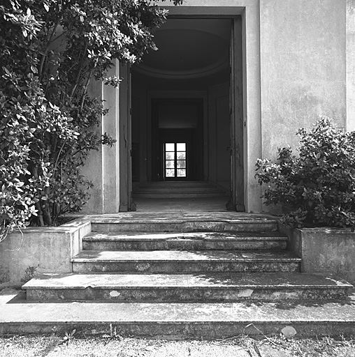 Corps de bâtiment A, rez-de-chaussée. Perspective du vestibule Aa et du hall Ac, du nord au sud.