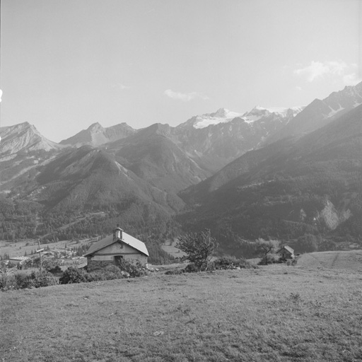 églises paroissiales, chapelles