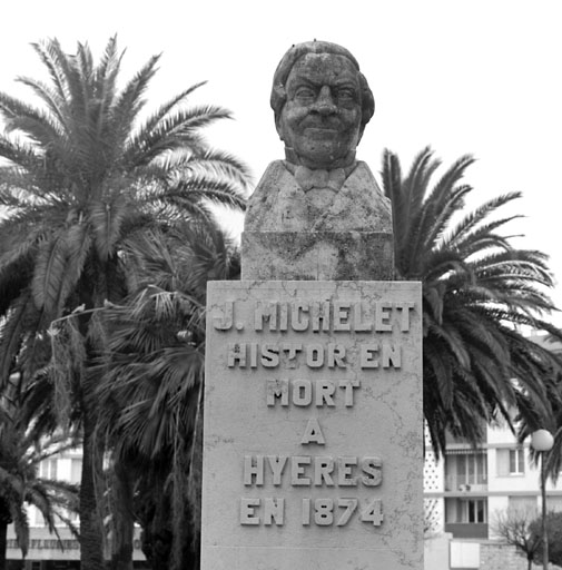 monument commémoratif à Jules Michelet