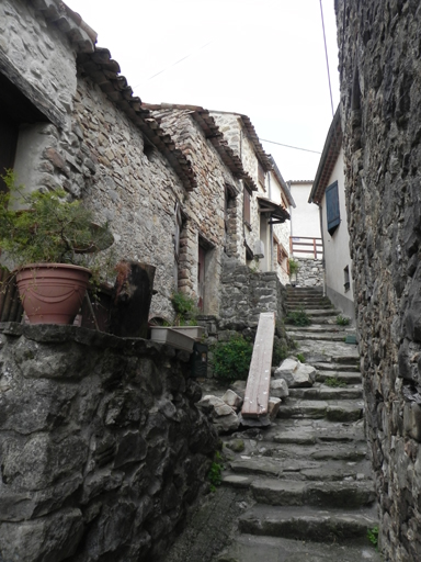 Ruelle du quartier haut.