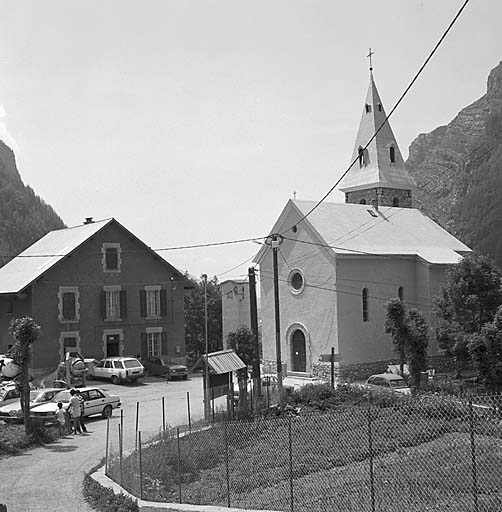 église paroissiale Sainte-Anne