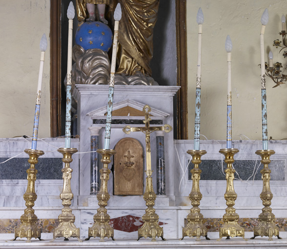 garniture d'autel : croix d'autel et 6 chandeliers d'autel