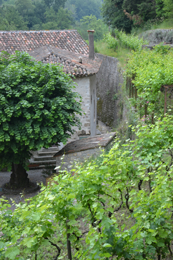 Moulin à huile, scierie à bois puis moulin à huile et ressence, actuellement logement