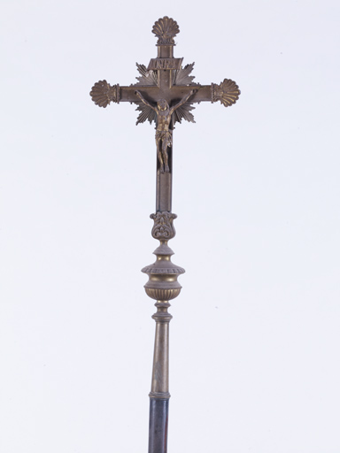 Croix de procession (N°4) : Christ en croix