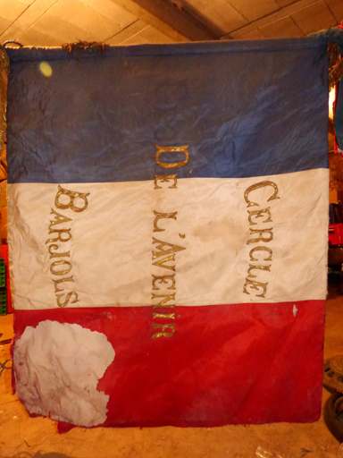 drapeau : cercle de l'Avenir de Barjols