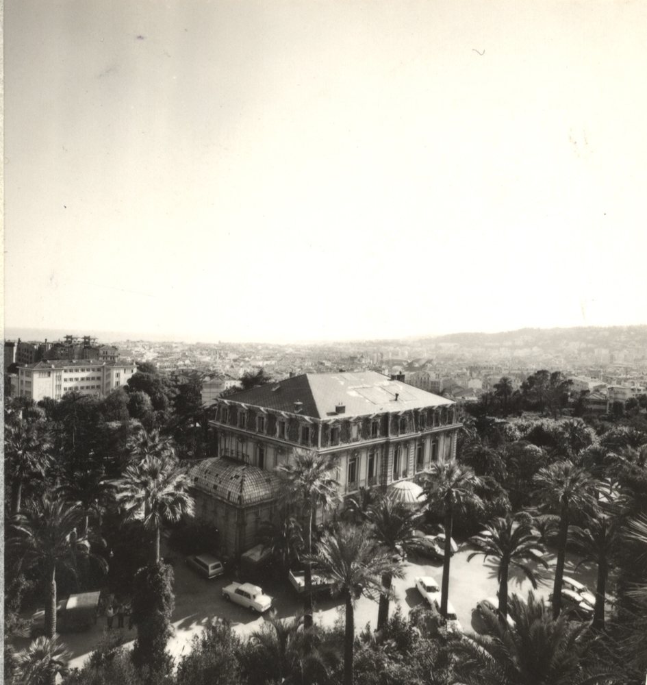 jardin d'agrément de la Villa Il Paradiso, ancienne villa Sicard, aujourd'hui établissement administratif communal