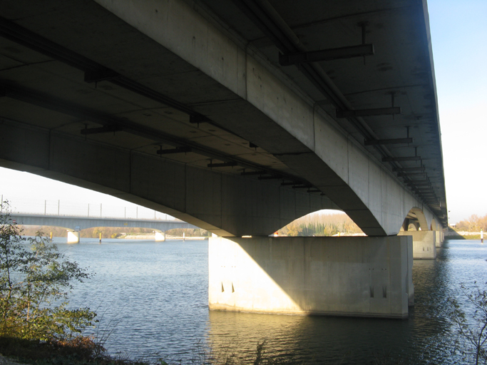 viaduc autoroutier