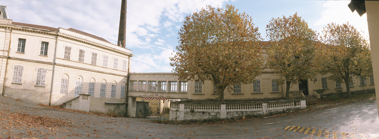 bâtiment conventuel, puis parfumerie Roure-Bertrand, actuellement immeuble de bureaux