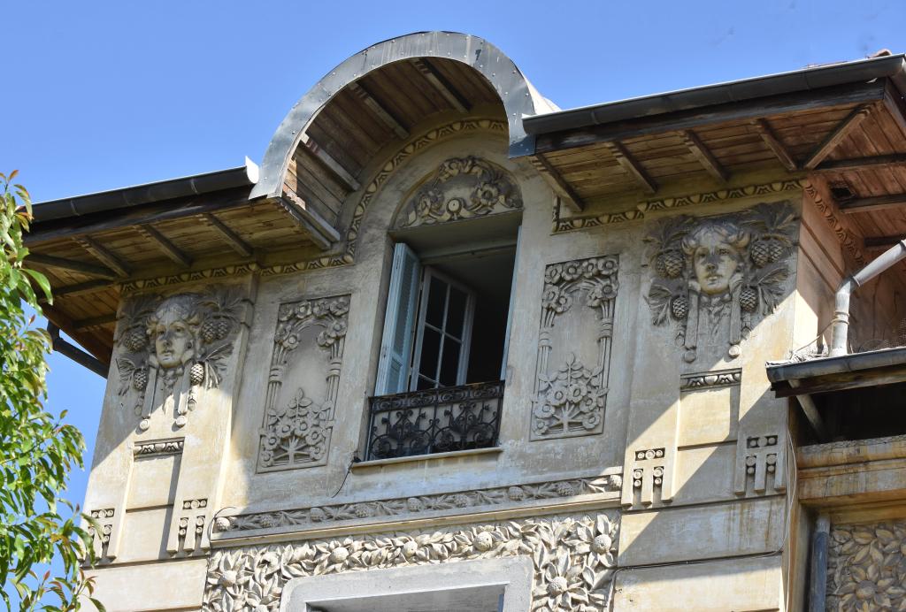 maison de villégiature (villa balnéaire) dite Villa Laura, actuellement immeuble sous le nom de Villa Rose