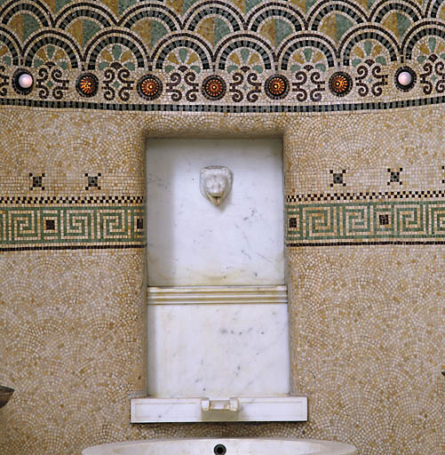 ensemble niche, revêtement mural, lavabo, boîte à savon (porte-savon), boîte à éponge (bol à éponge)