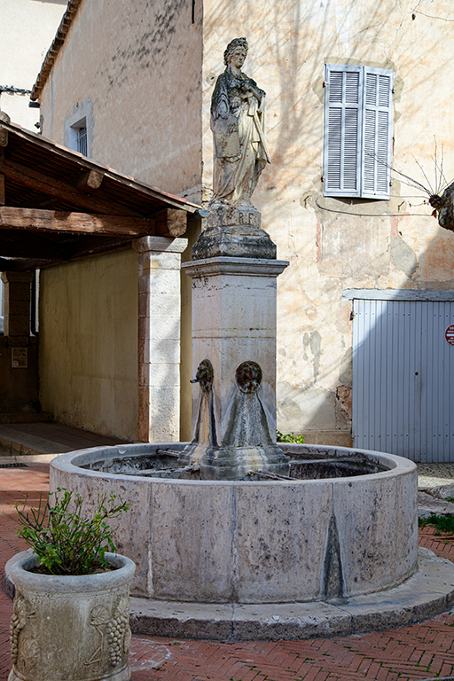 fontaine, dite fontaine de la République