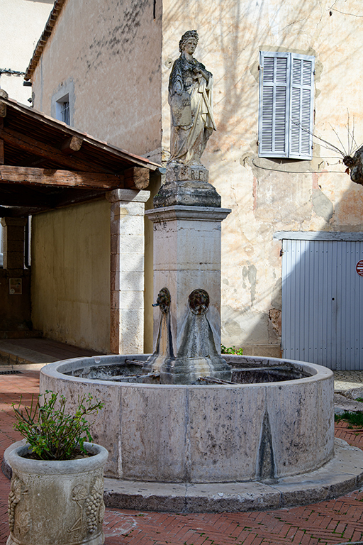 fontaine, dite fontaine de la République