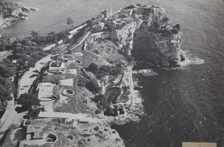 batterie de Sainte-Marguerite actuellement siège du CROSSMED