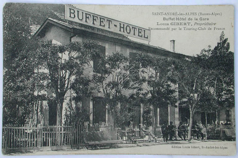[carte postale] Vue du buffet-hôtel depuis le sud avant 1927.