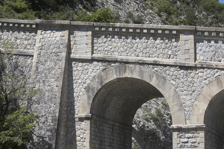 aqueducs-galeries dits les éléphants des Cornillons