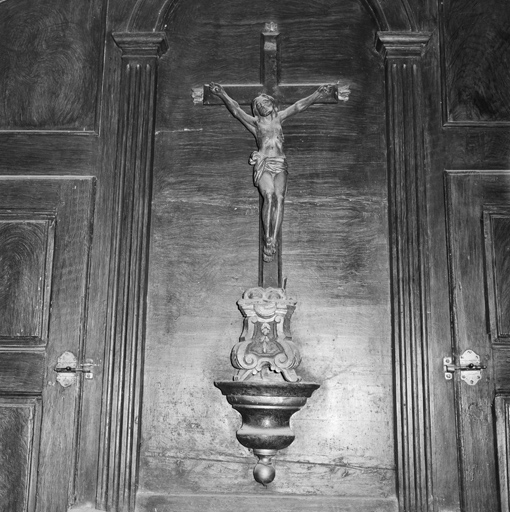 croix d'autel ; Christ en croix