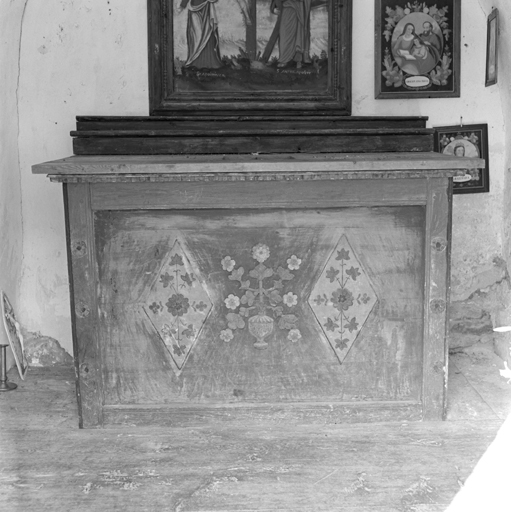 autel et 2 gradins d'autel