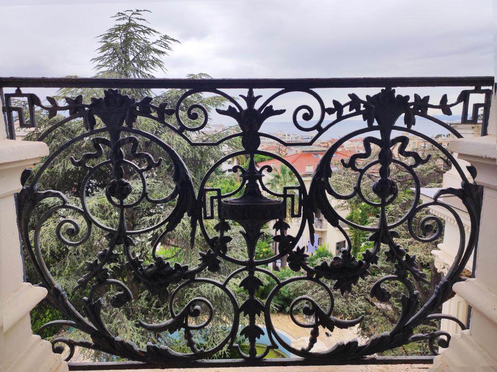 maison de villégiature (villa balnéaire) dite Villa Schukrafft puis Villa (ou Palais) Oriza, puis Villa Moraes, actuellement immeuble sous le nom de Villa Diano