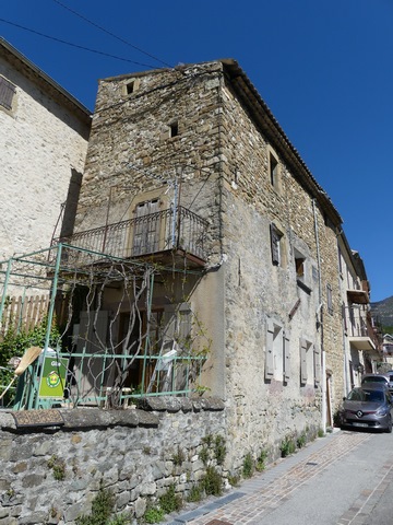 Vue d'ensemble prise du sud-est.
