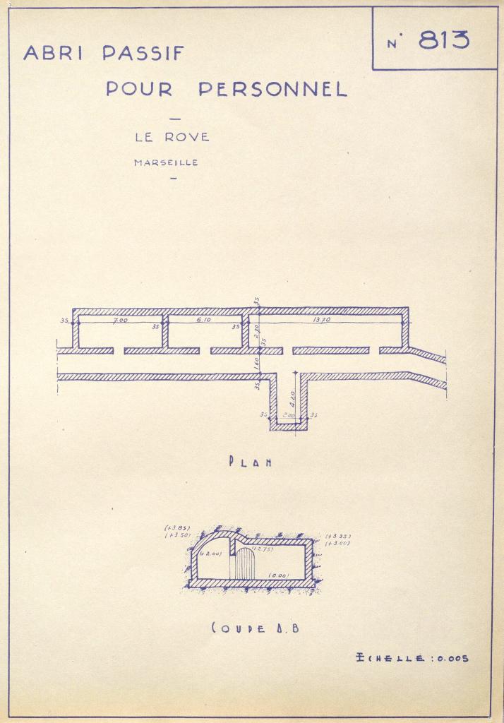 [Plan et coupes de segments de galerie avec abris passifs dans la batterie du Rove] 1946. Galerie principale 1er segment.
