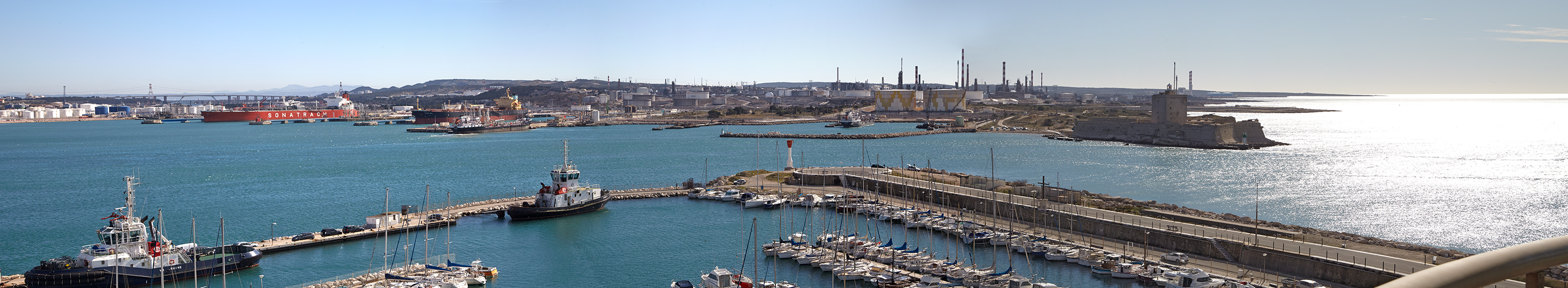 Port dit terminal pétrolier de lavera