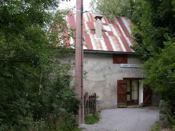 moulin à foulon, puis moulin à farine actuellement établissement médical