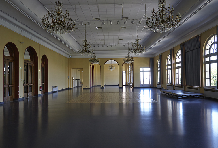 Deuxième étage. Salle de Grande-Bretagne. Vue prise en direction du sud-est.