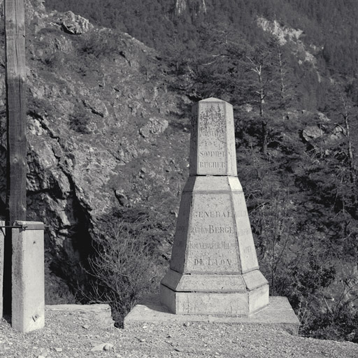 Route militaire du Sommet-Bûcher